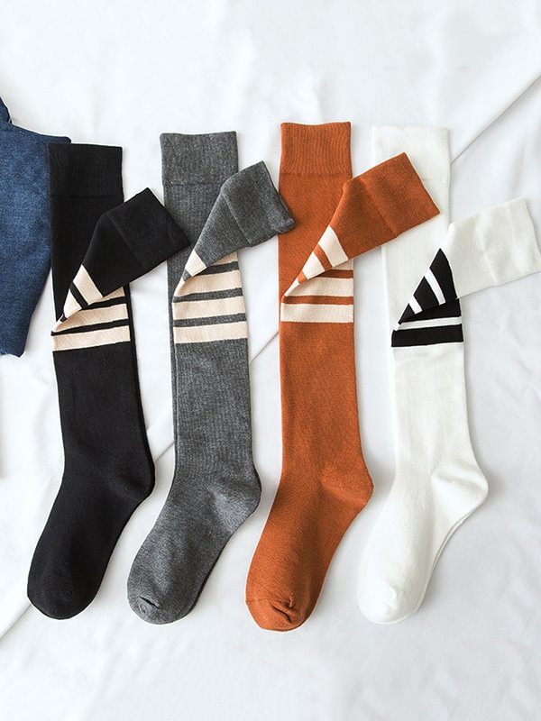 4 Colors Simple Striped Stockings