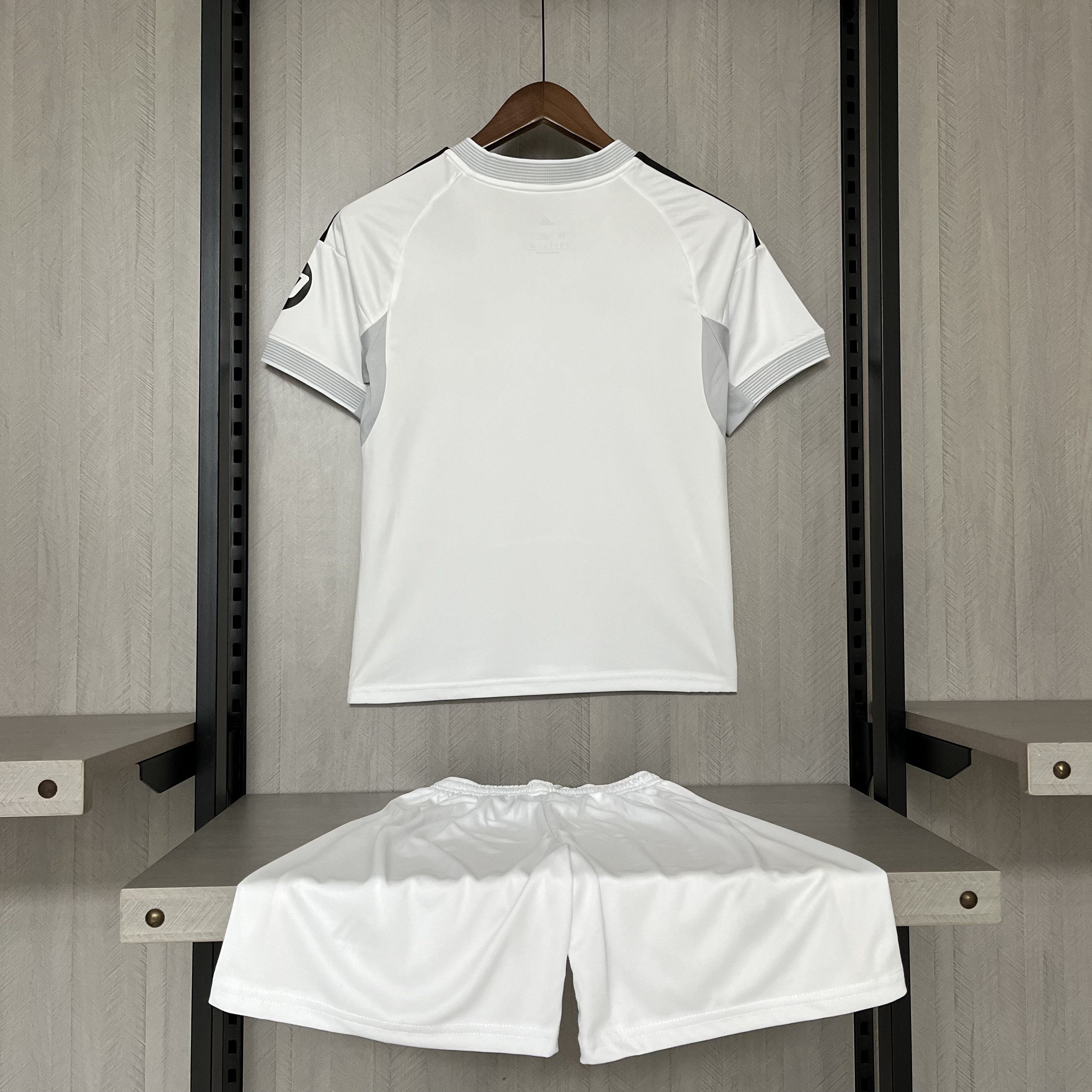 25/26 Real Madrid Home Kids Kit Football Shirt Thai Quality