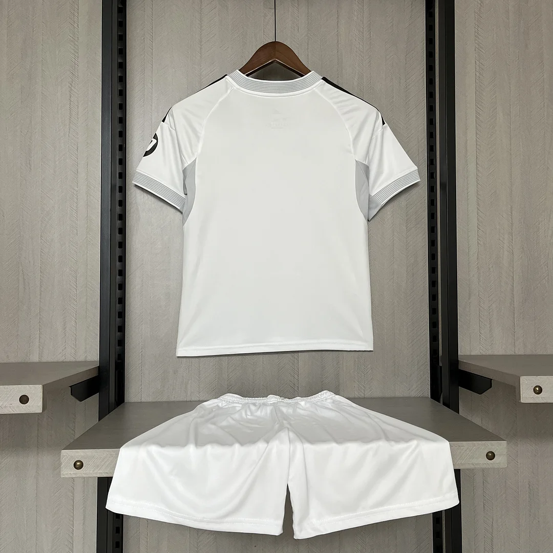 25/26 Real Madrid Home Kids Kit Football Shirt Thai Quality