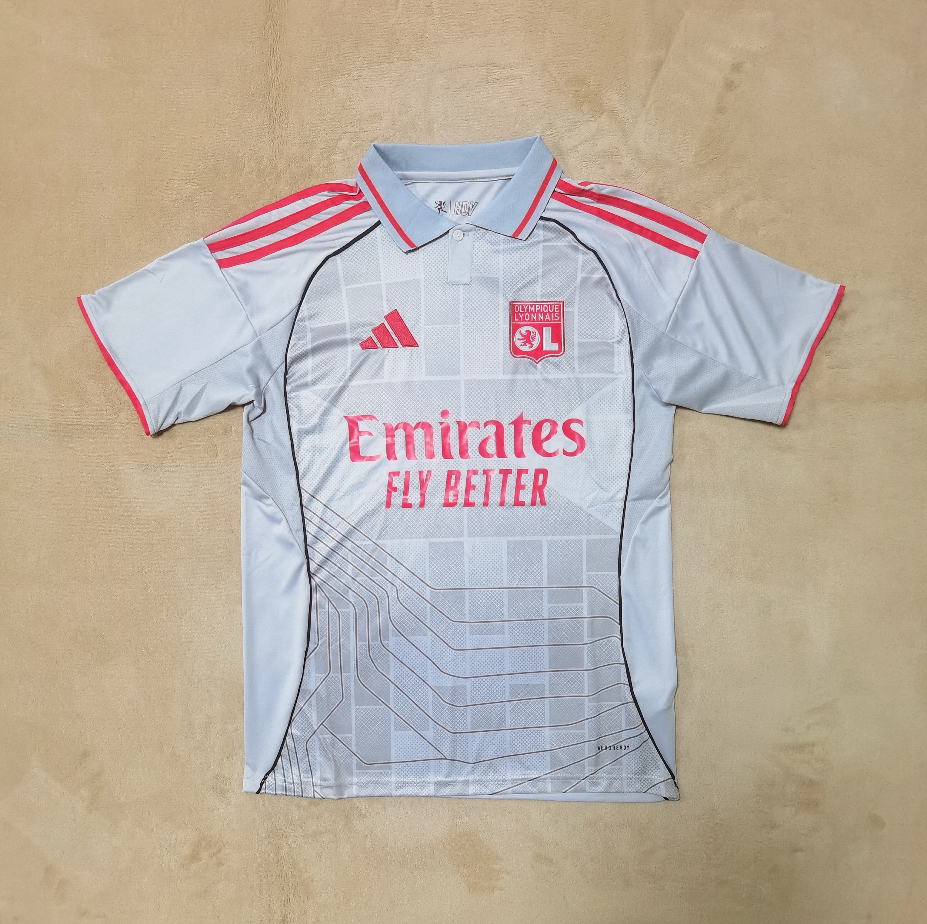 2025/26-LYO-T-A-FAN-B01530