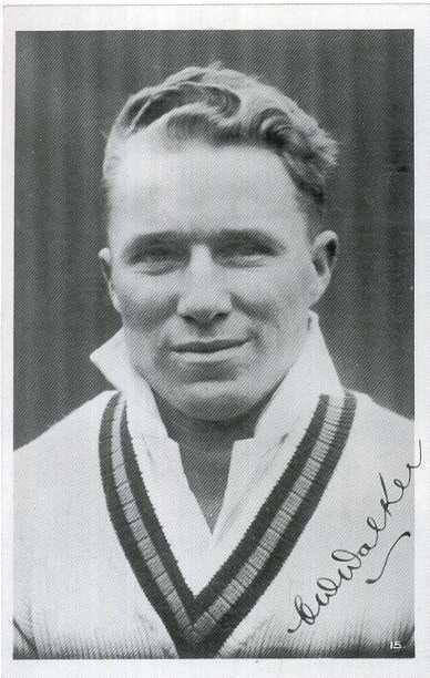 CHARLES W WALKER Signed Newspaper Photo Poster paintinggraph Australian Cricketer 1930 preprint