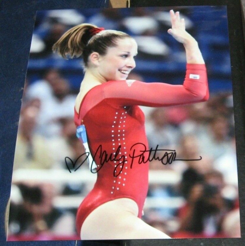 Carly Patterson Olympic Gold Medal Gymnastics SIGNED AUTOGRAPHED 8x10 Photo Poster painting COA