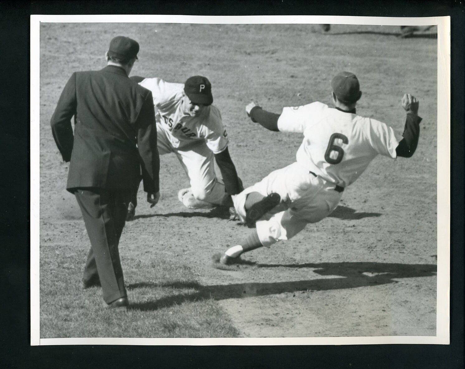 Monty Basgall & Bill Serena 1951 Type 1 Press Photo Poster painting Pittsburgh Pirates Cubs