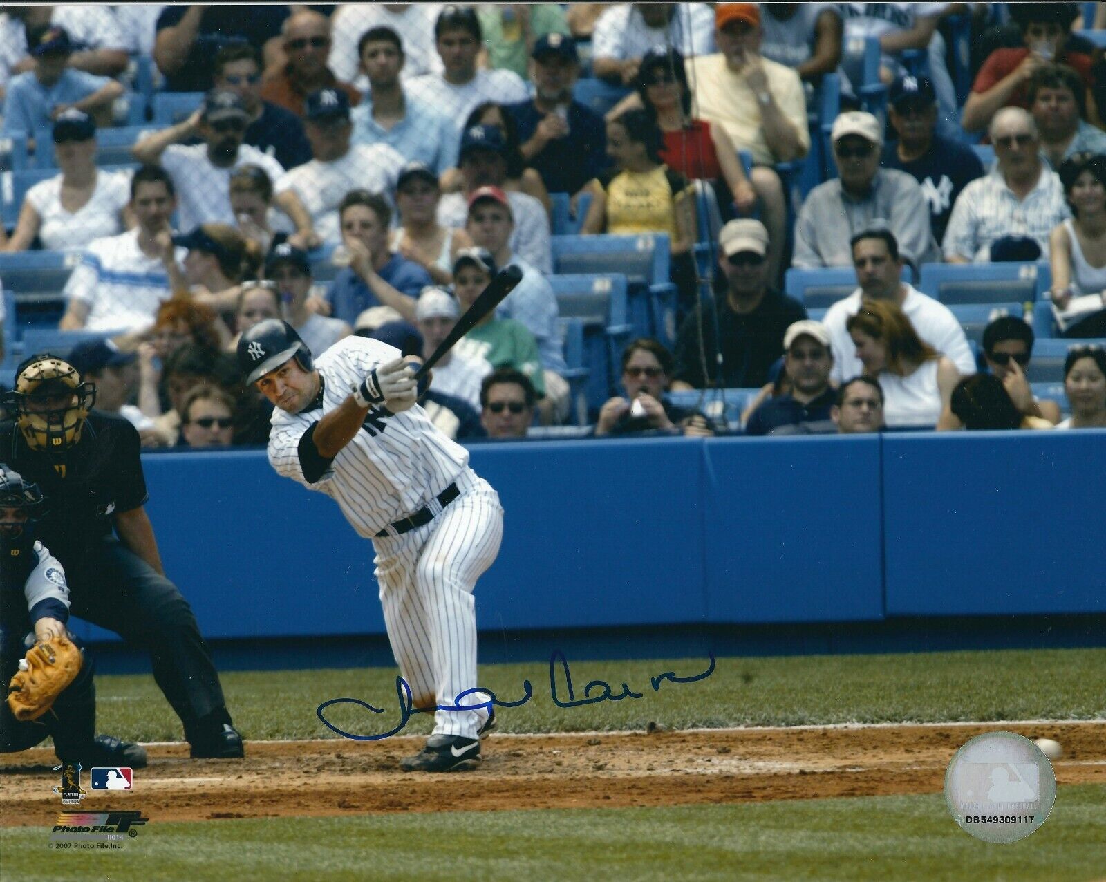 Signed 8x10 MIGUEL CAIRO New York Yankees Autographed Photo Poster painting - COA