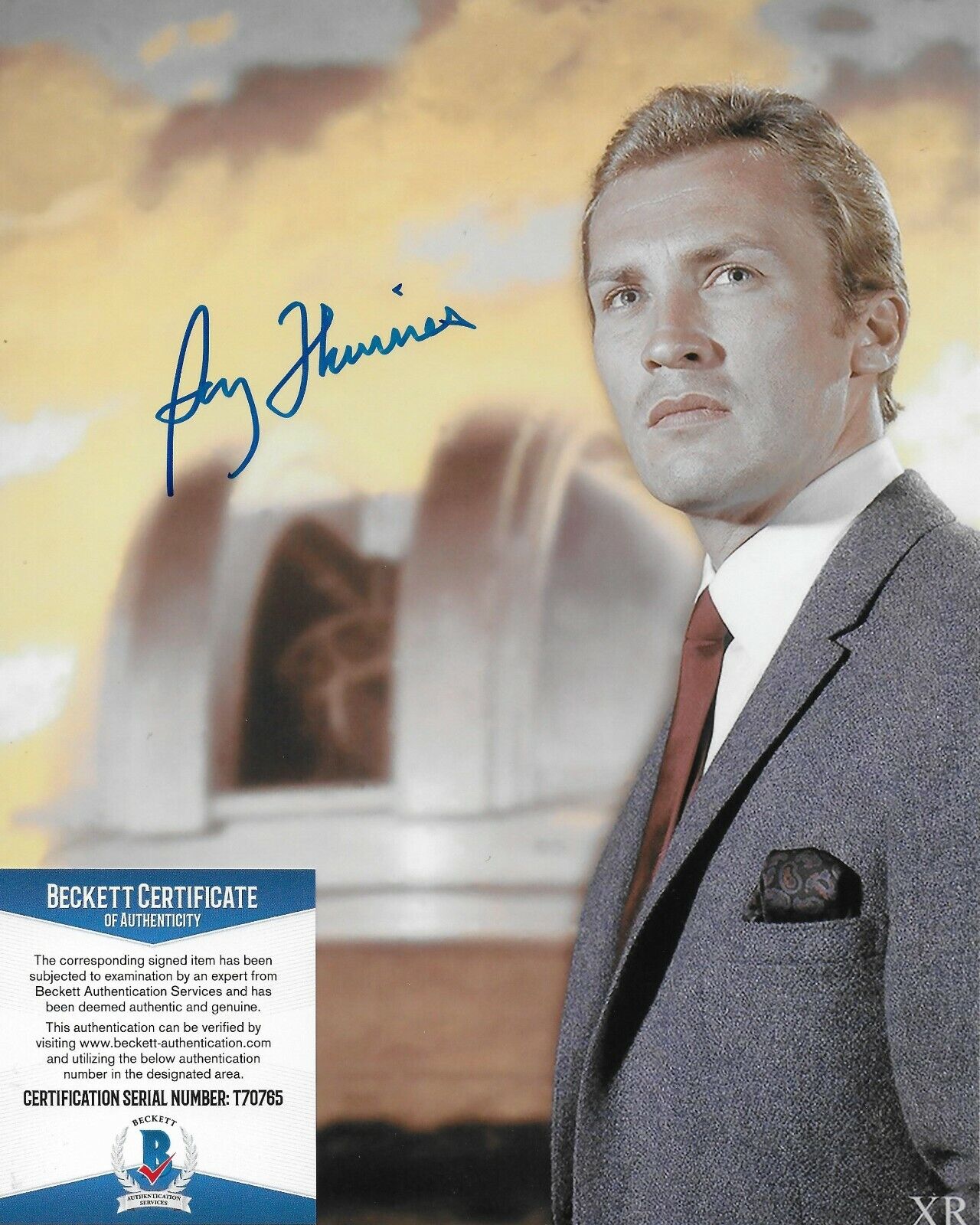 Roy Thinnes The Invaders Original Autographed 8X10 Photo Poster painting w/Beckett COA #3