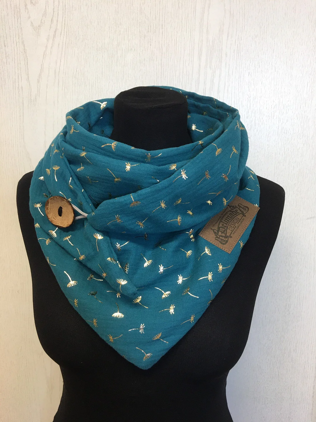Vintage dandelion printed scarf