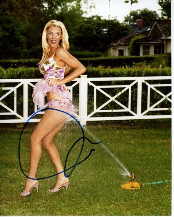 JENNY MCCARTHY Signed Autographed Photo Poster painting WIFE OF DONNIE WAHLBERG