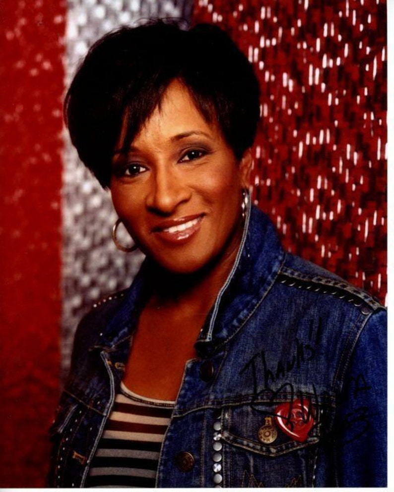 Wanda sykes signed autographed Photo Poster painting