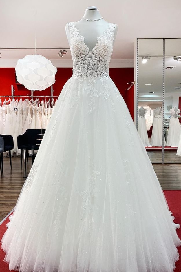 Chic Long V-neck A-line Tulle Lace Eye-taking Wedding Dresses With White Ruffles | Ballbellas Ballbellas