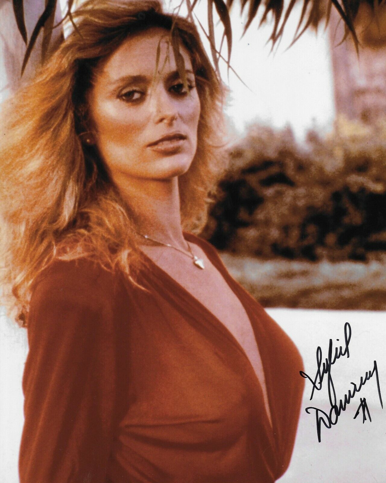 Sybil Danning Signed 8x10 Photo Poster painting - 1970's / 1980's B Movie Actress - SEXY!!! #68