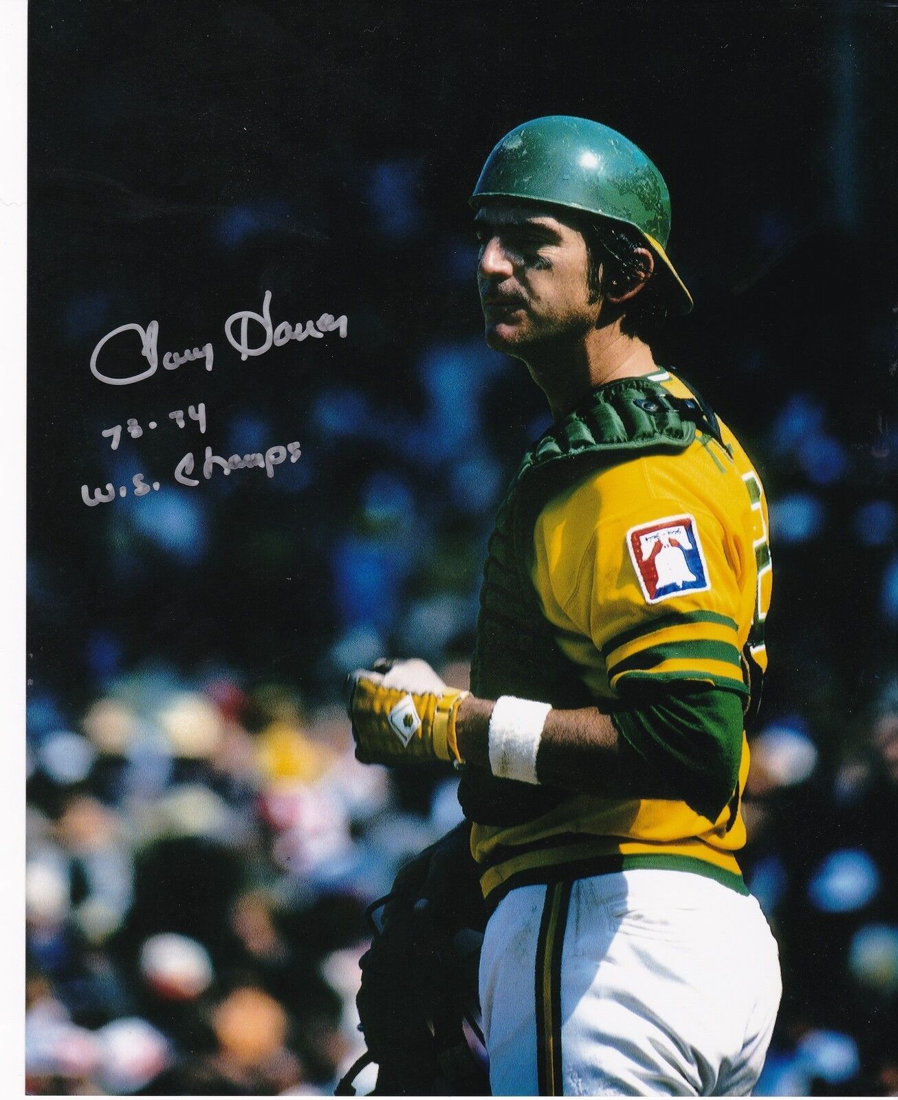 LARRY HANEY OAKLAND A'S 73,74 WS CHAMPS ACTION SIGNED 8x10