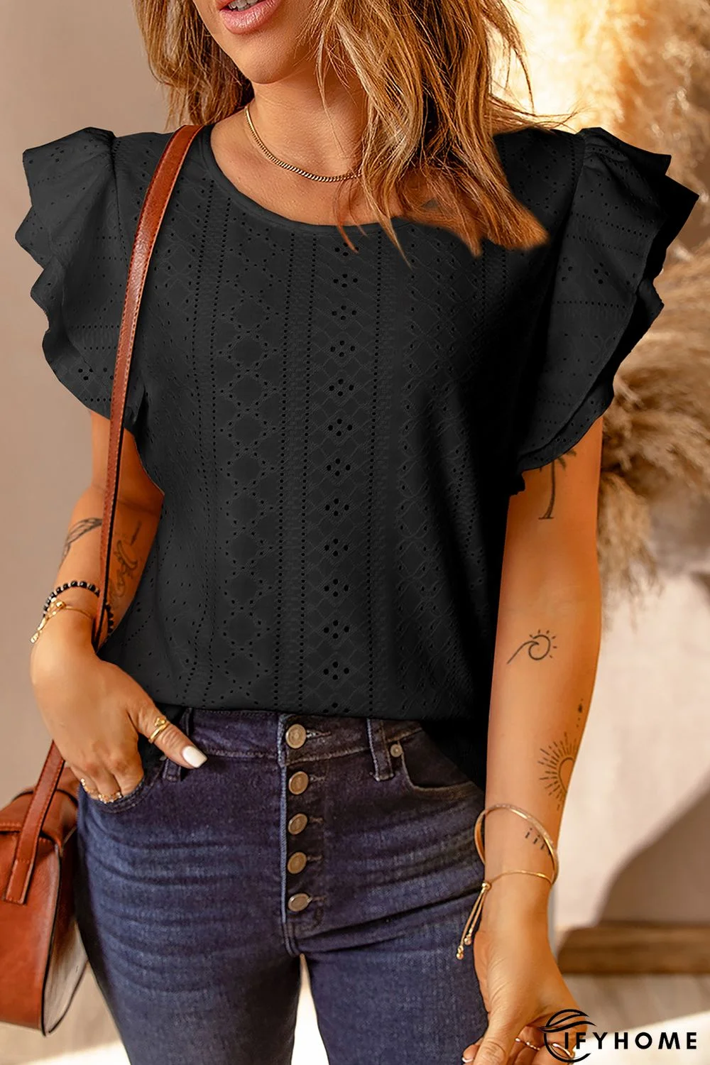 Black Rhombus Textured Ruffle Short Sleeve Blouse | IFYHOME