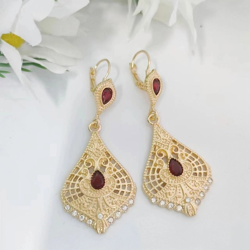 1 Pair Elegant Vintage Style Lady Geometric Inlay Zinc Alloy Zirconia 18K Gold Plated Drop Earrings