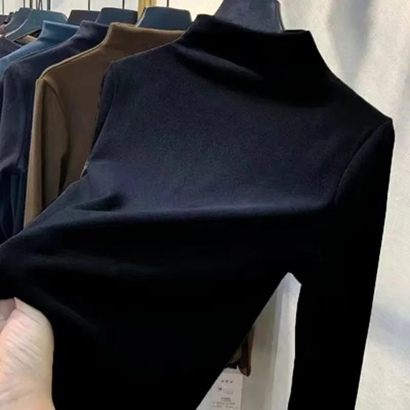 Uveng Uveng German Velvet Warm Bottom Shirt Female 2024 Autumn And Winter New Solid Color Student Jacket Korean Version Long Sleeve T-Shirt Women's Wear