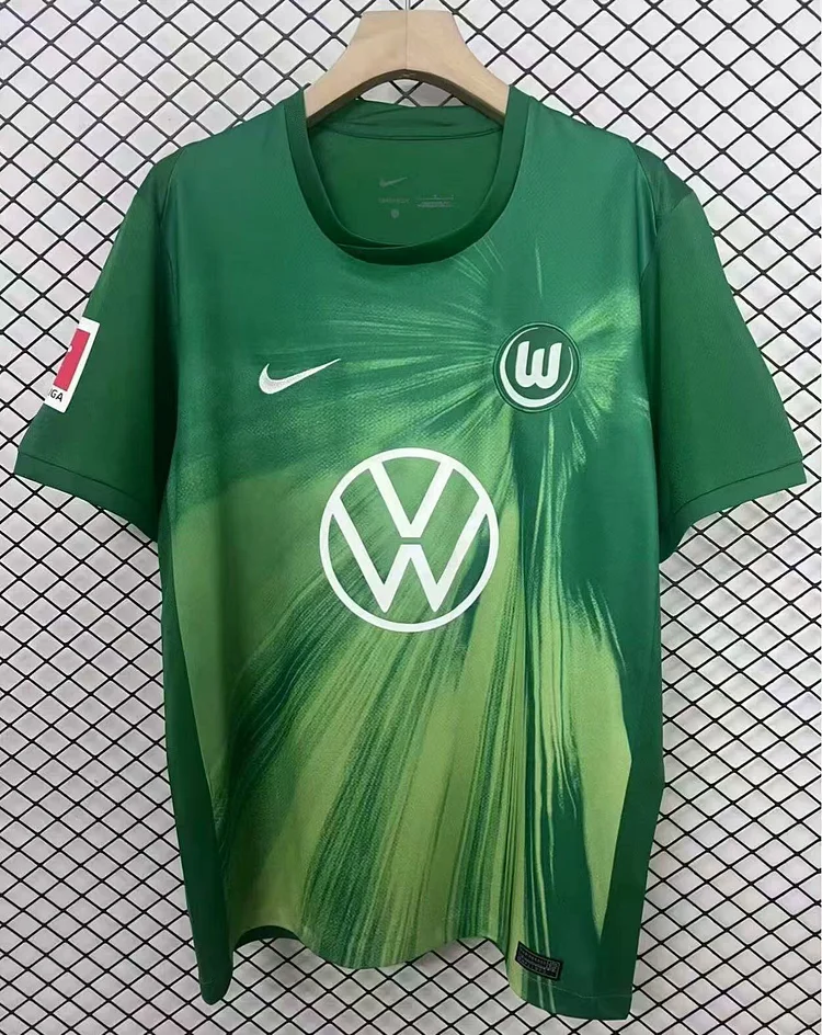 Fans 2025-2026 VfL Wolfsburg Home Football Shirt
