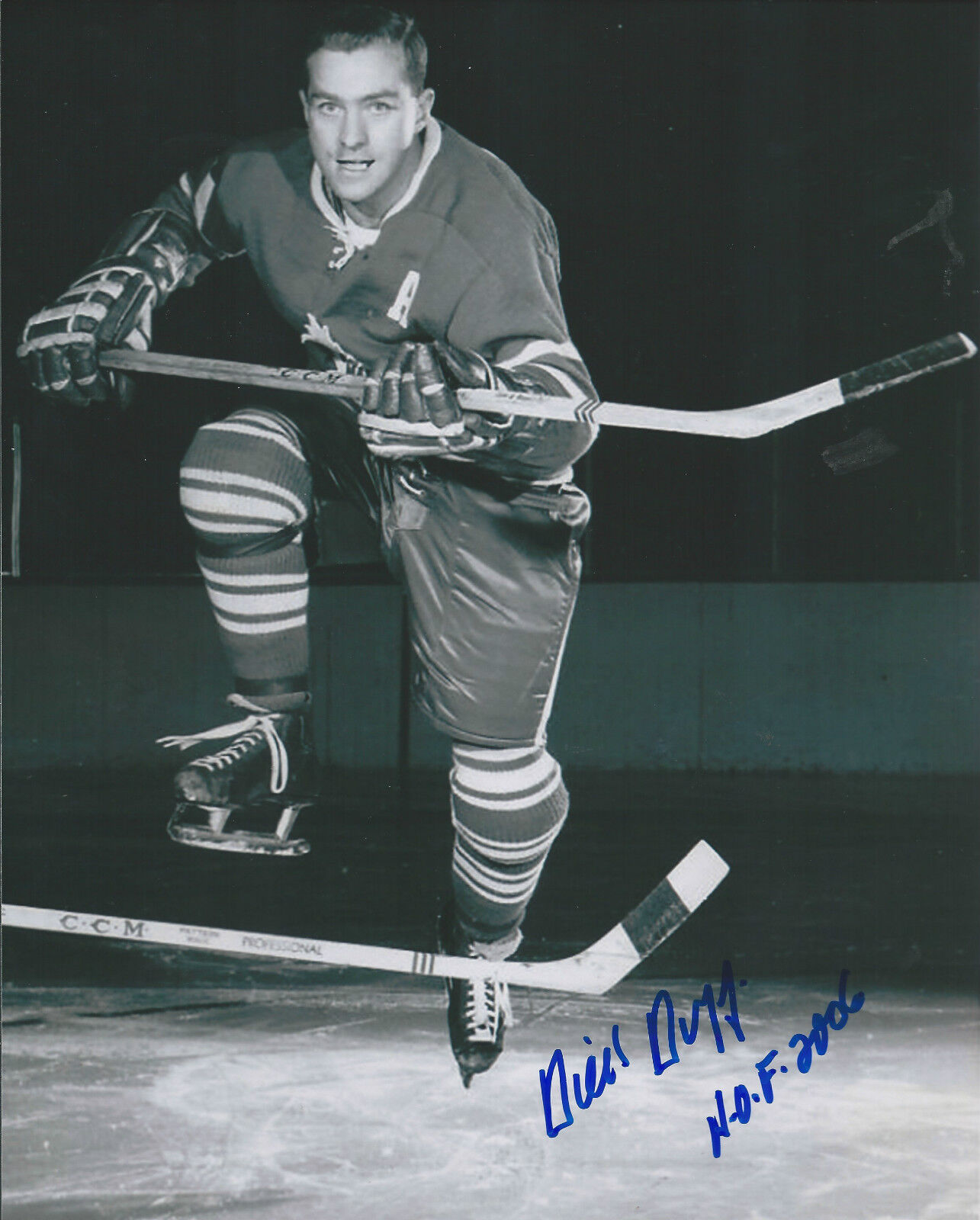 GFA Toronto Maple Leafs * DICK DUFF * Signed 8x10 Photo Poster painting AD2 COA