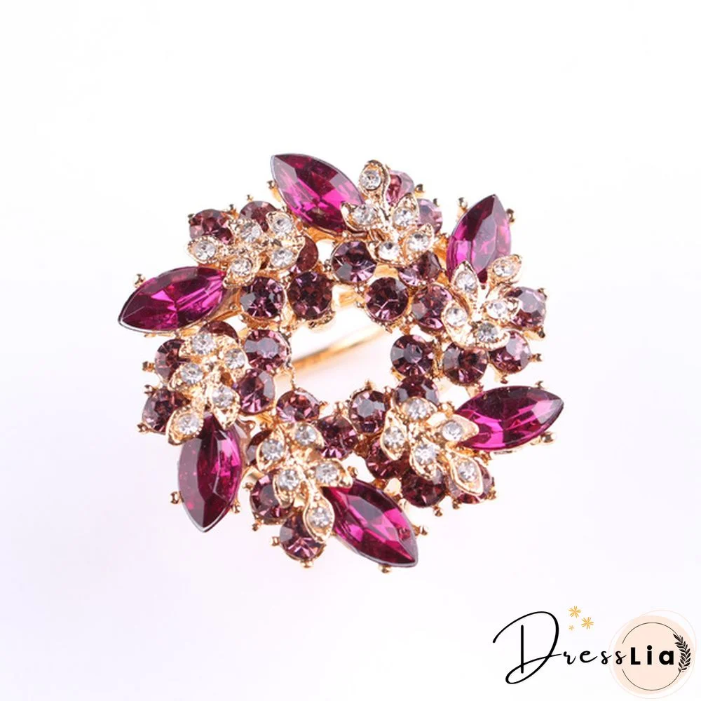 1 Pc Korean Fashion Copper Hollow Wreath Three-ring Silk Scarf Buckle Pearl Shawl Buckle Alloy High-grade Brooch