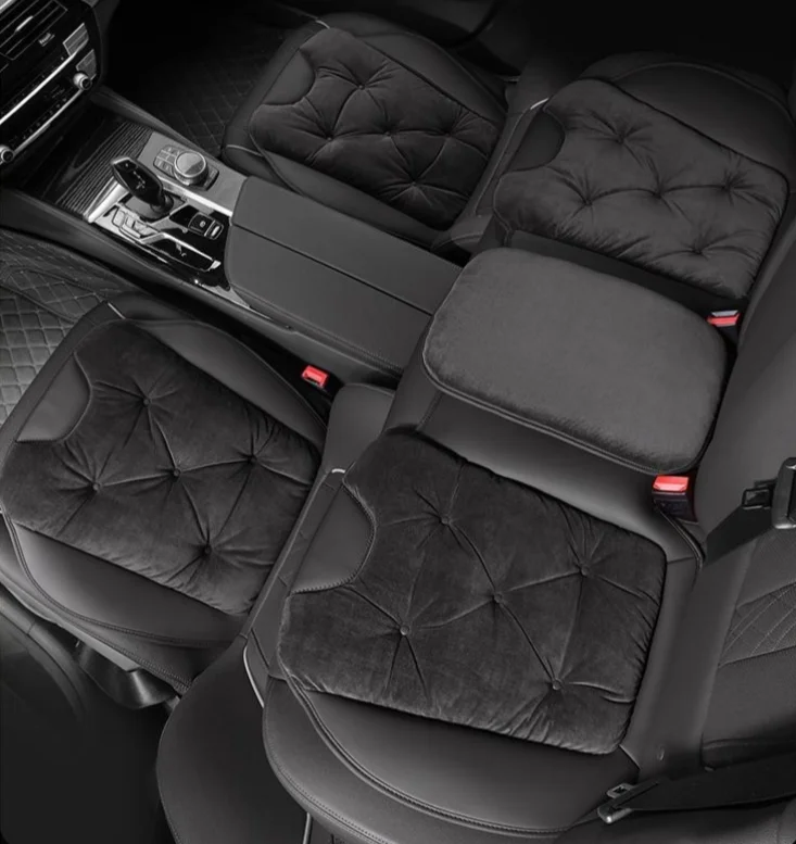 New plush car seat cushion says goodbye to winter cold