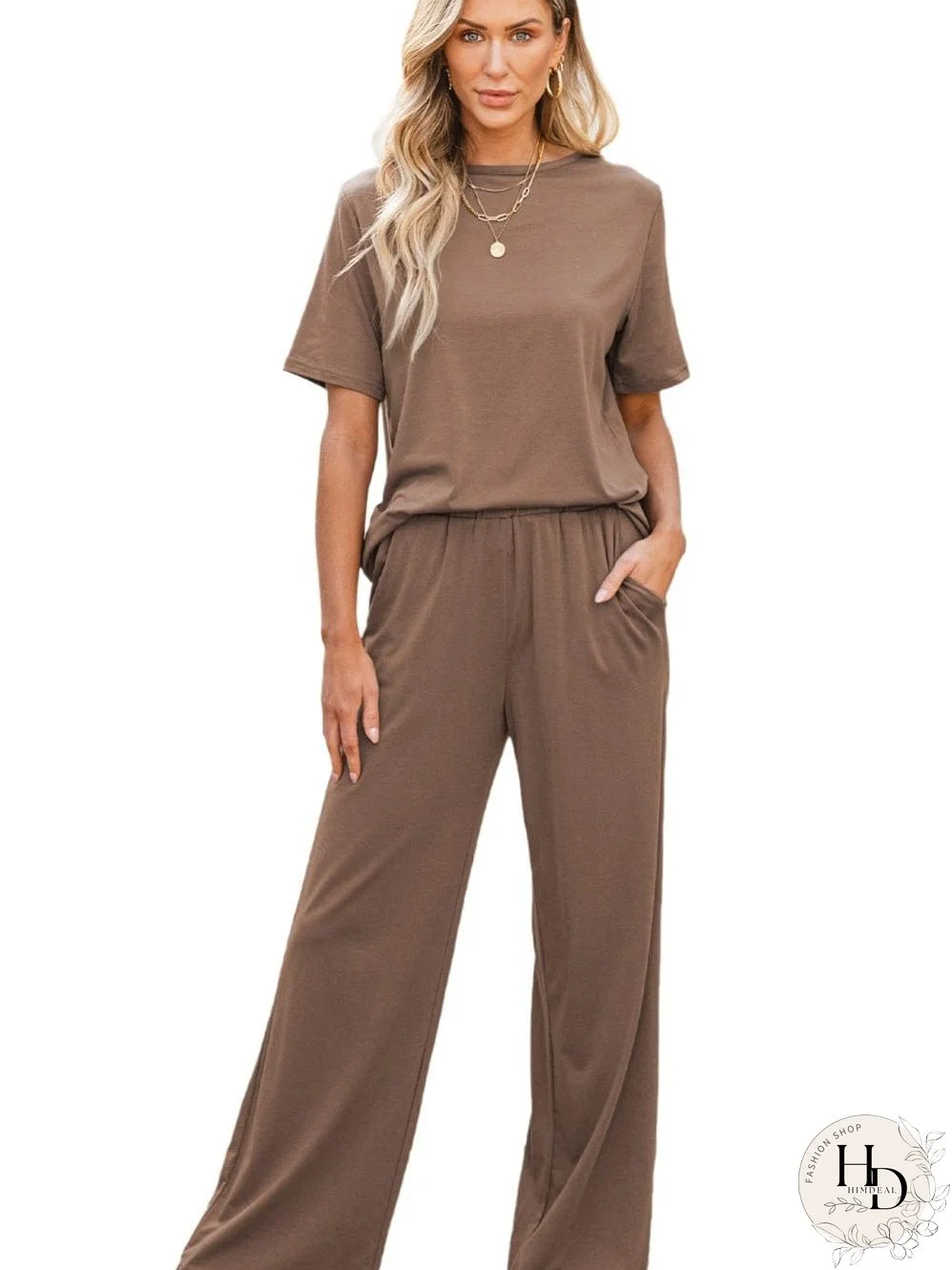 The Perfect Everyday Outfit: Two-Piece Set for Comfort and Style