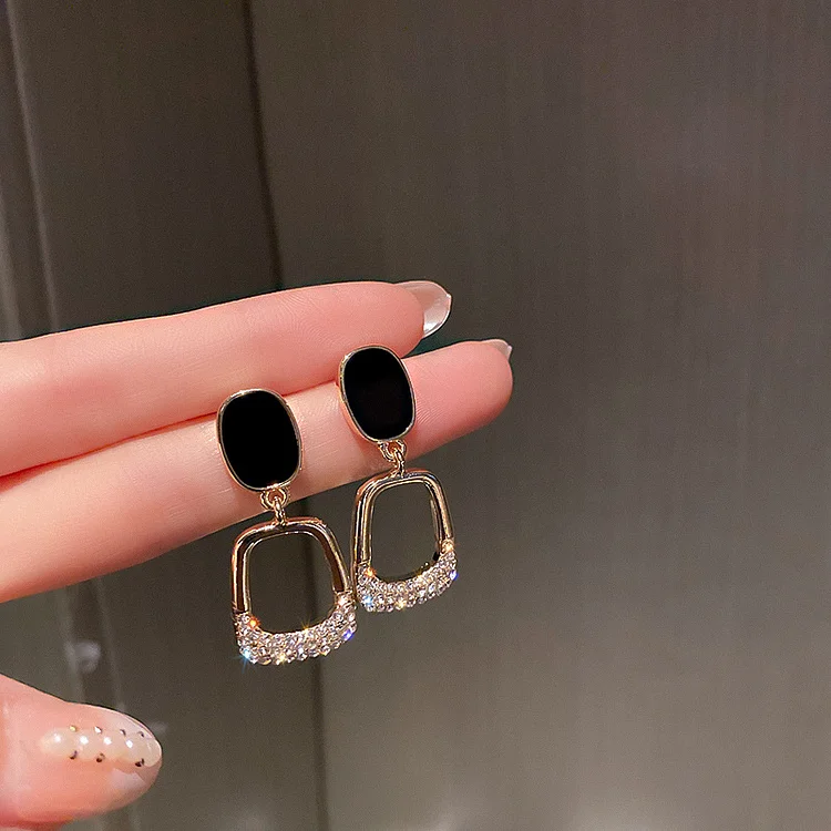Brilliant Square Earrings | 168DEAL