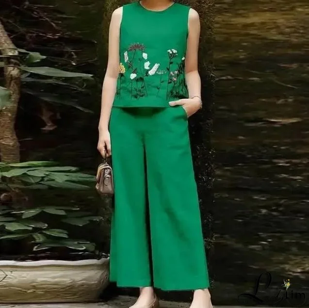 Chic and cool Tank top