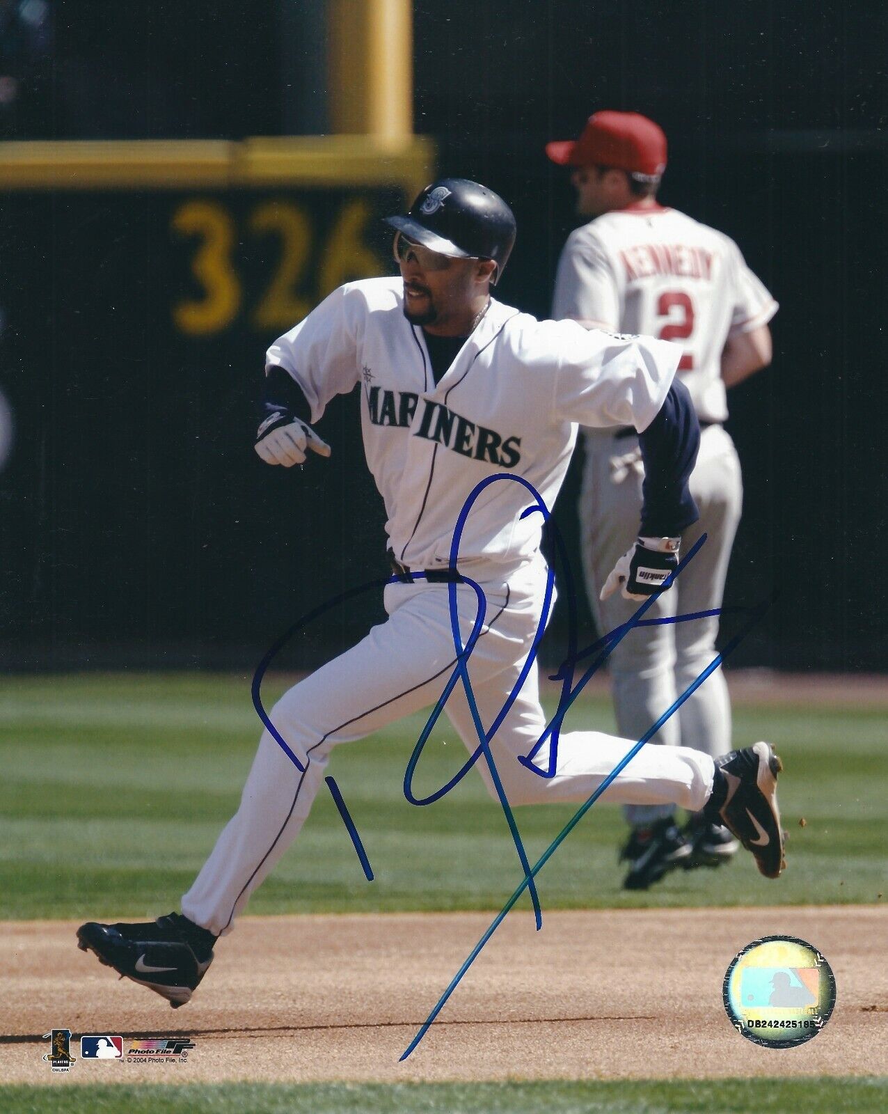 Autographed RANDY WINN Seattle Mariners 8x10 Photo Poster painting - COA