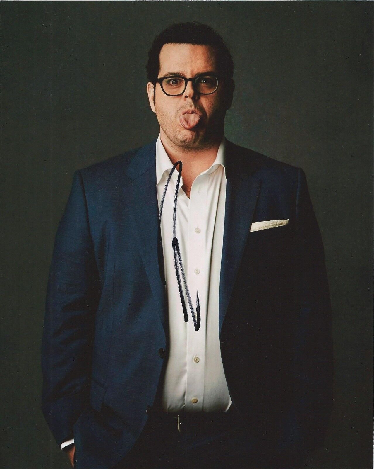 Josh Gad autograph - signed Photo Poster painting - Murder on the Orient Express - Frozen Olaf