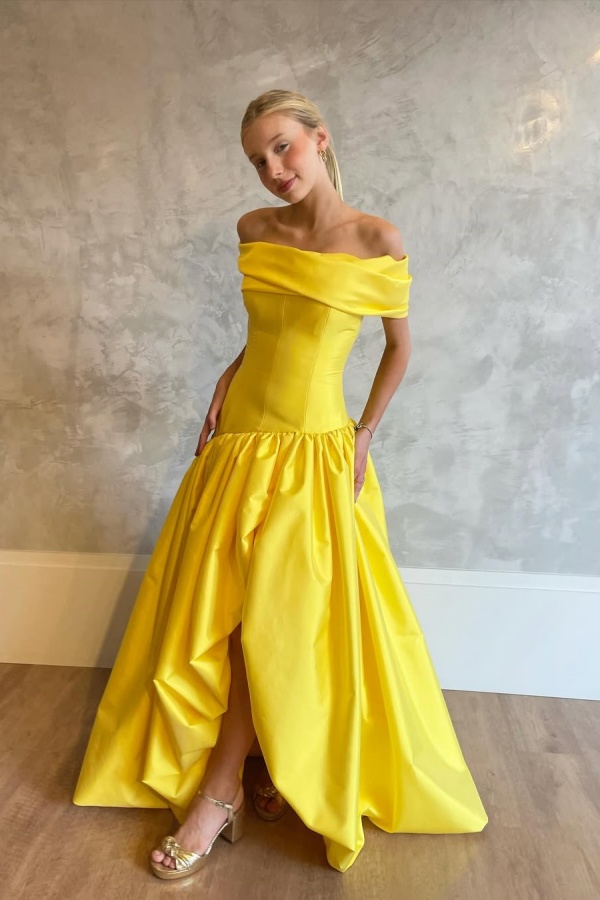 Vibrant Off-The-Shoulder Yellow Lovely Split Prom Dress | ZT0772