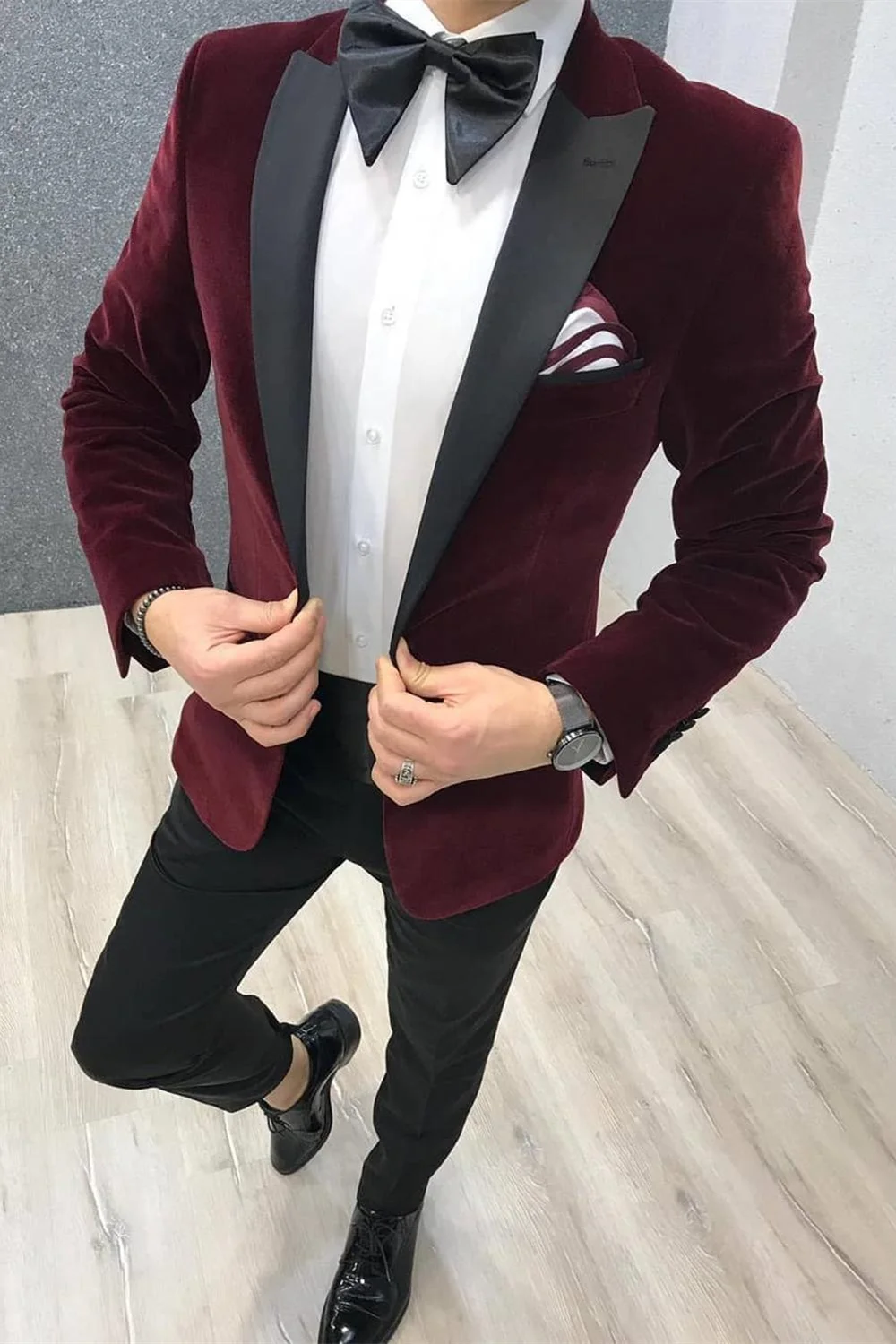 Elegant Slim Fit 2 Piece Burgundy Reception Suit Gentle Velvet With Black Satin Peak Lapel