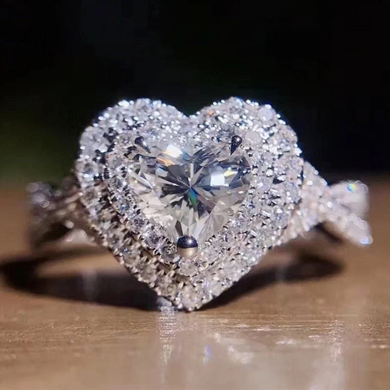 Elegant Silver Color Heart Shaped White Zircon Stones Women's Ring Classic Fashion Women Bridal Wedding Engagement Ring Jewelry