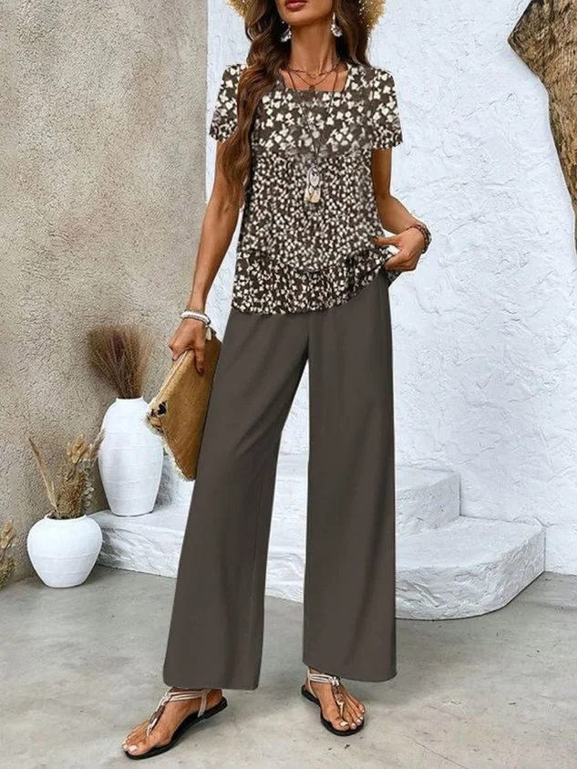 Women Ditsy Floral Square Neck Short Sleeve Comfy Casual Top With Pants Two-Piece Set