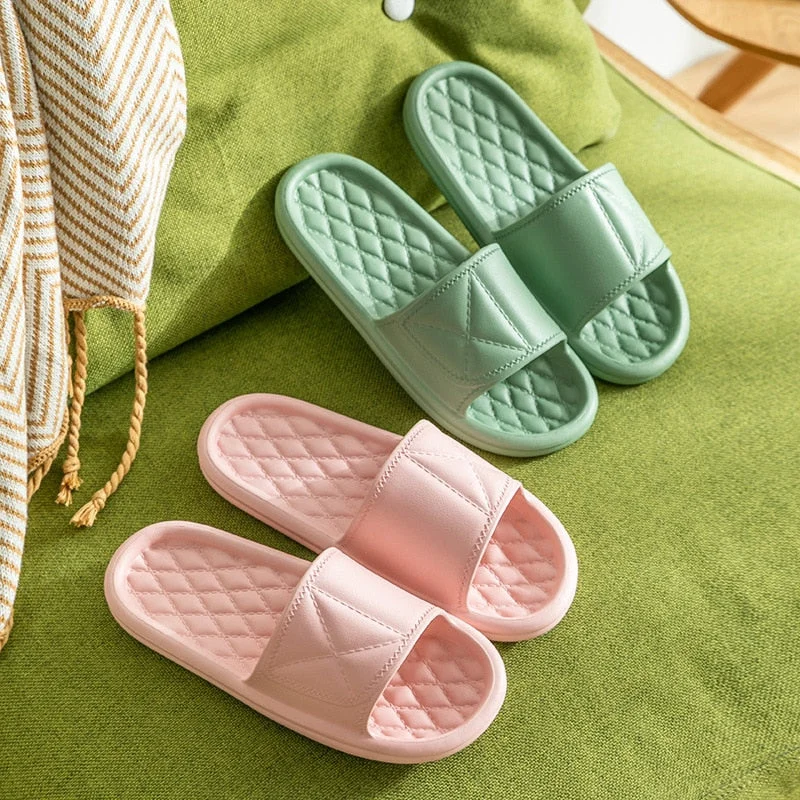 2021 New Women Summer Slippers Thick Bottom Indoor Home Slides House Bathroom Non-Slip Soft Massage Sole Cool Slippers