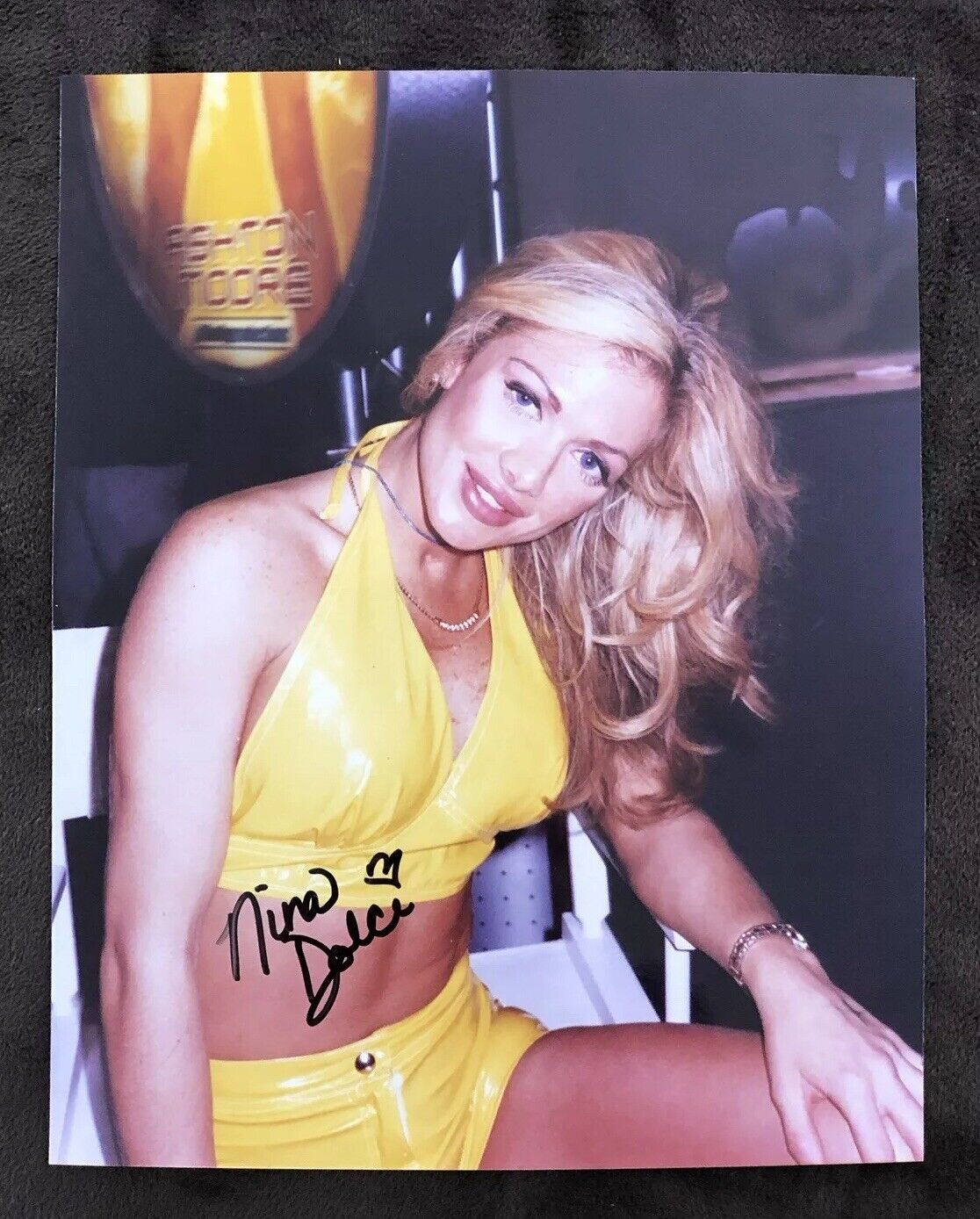 Nina Dolci Adult STAR SIGNED 8X10 Candid Photo Poster painting AUTOGRAPH Sexy Naughty Milf Rare