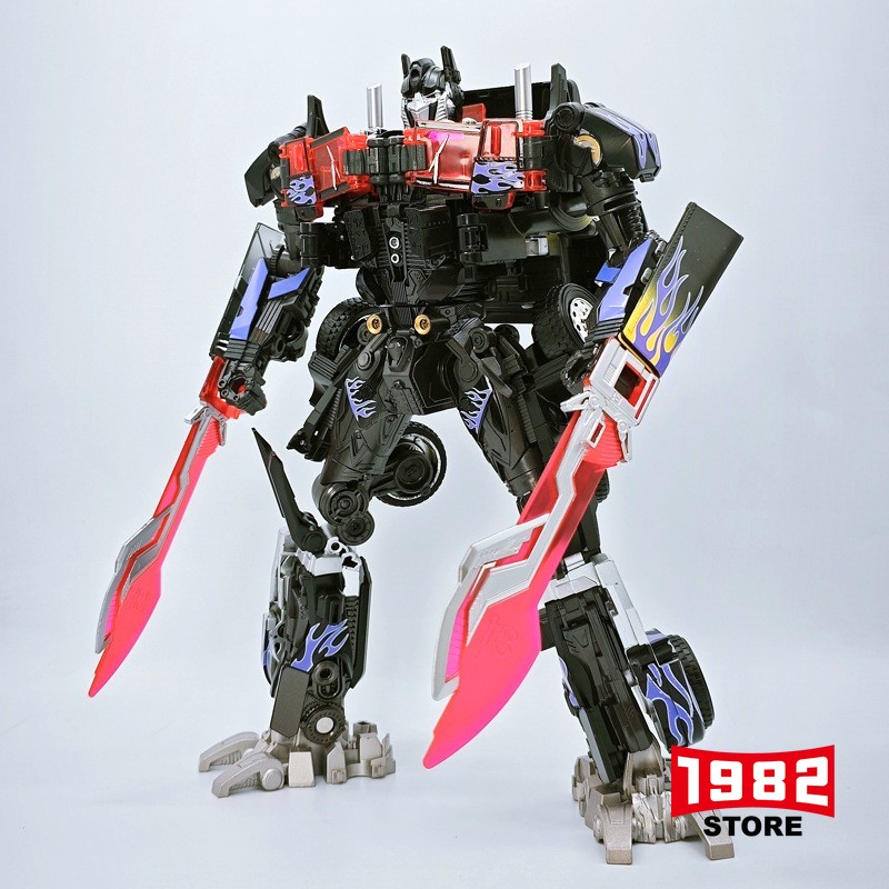 Optimus Prime 2966 SS05 Dark Autobot Transformers Action Figure Robot Model Premium Collectible Toy for Adult Fans and Collectors