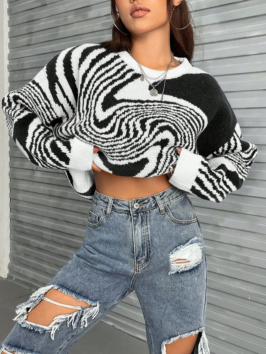 Nigikala Nigikala Vintage Ripple Round Collar Collar Sweater Fashion Design Lazy Knitted Shirt