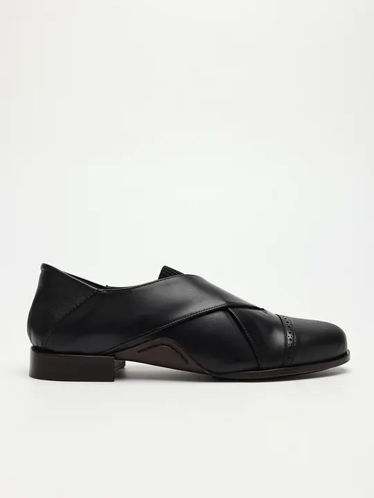 FOOTWEAR