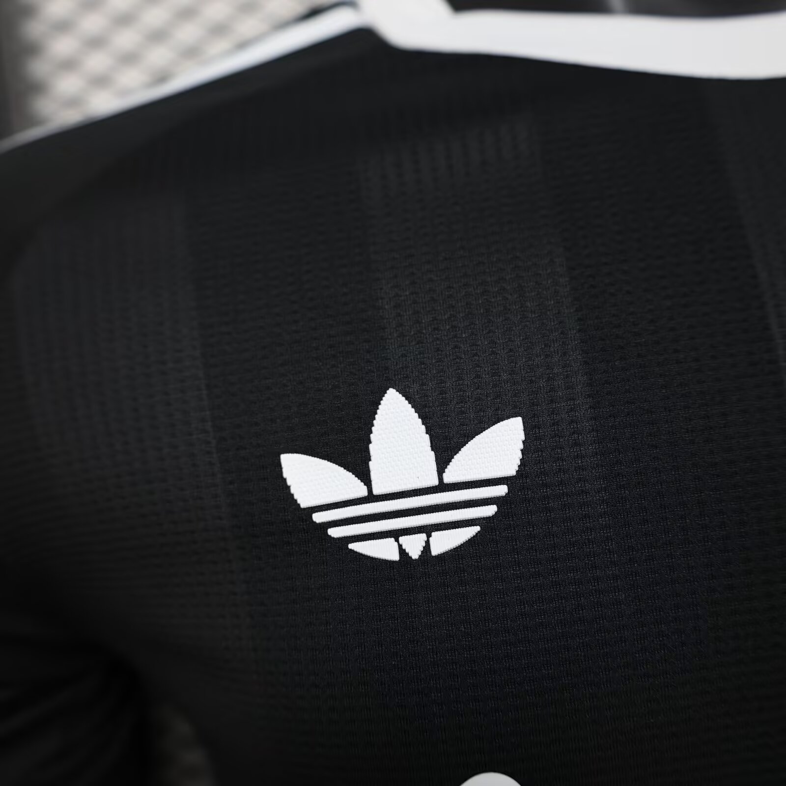 25/26 Liverpool Goalkeeper Player Version Men's Football T-Shirt