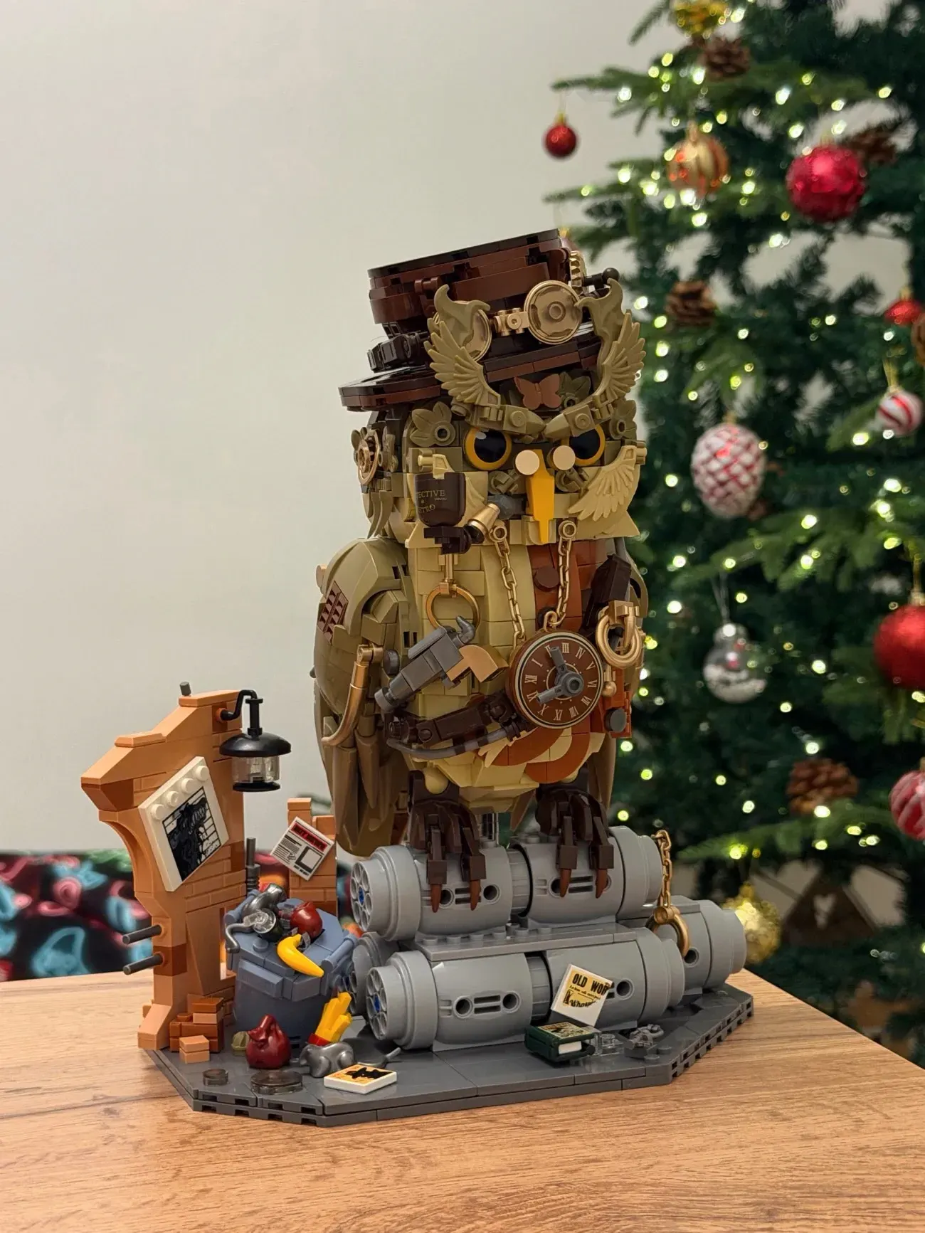 An owl building model with mechanical style details