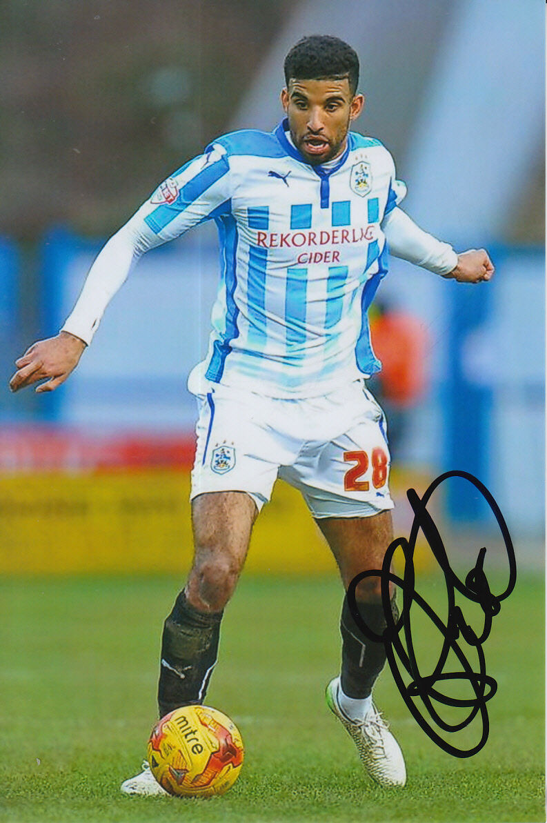 HUDDERSFIELD HAND SIGNED OSCAR GOBERN 6X4 Photo Poster painting 2.