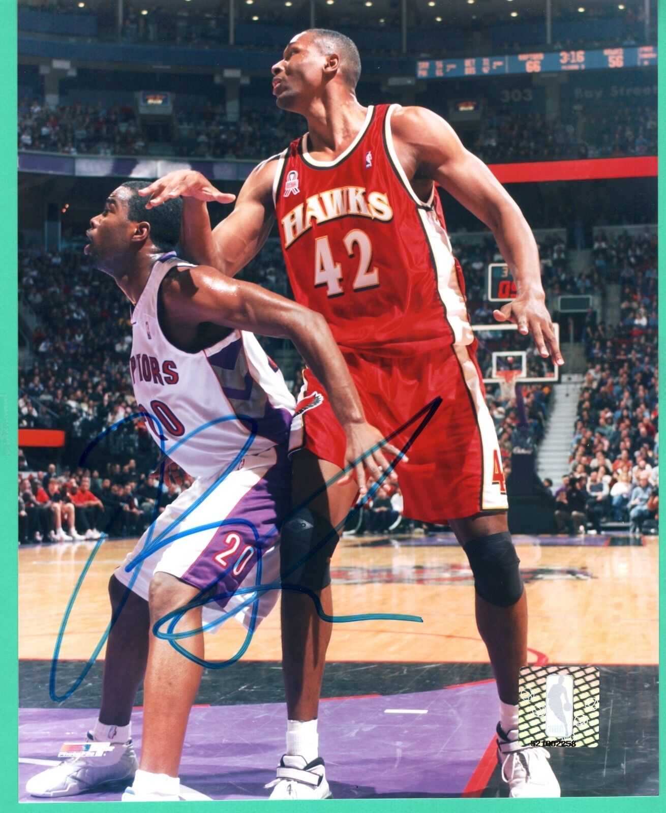 Theo Ratliff NBA Atlanta Hawks Hand Signed Autograph 8x10 Photo Poster painting NBA Hologram