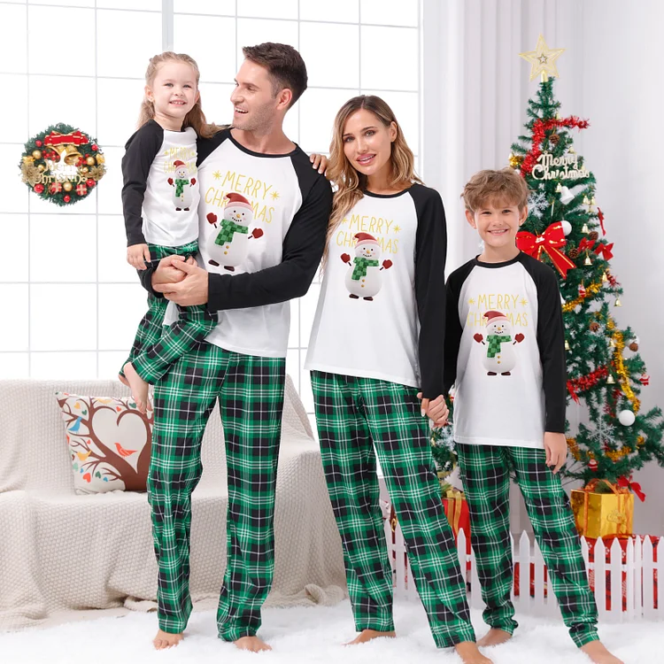 Merry Christmas Snowman Cute Print Green Plaid Family Matching Pajamas Sets