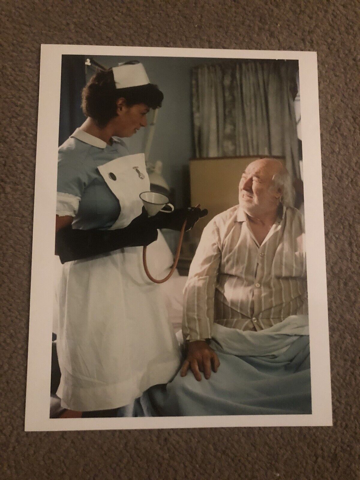 BILL MAYNARD (HEARTBEAT) UNSIGNED ITV PRESS Photo Poster painting- 8x6”