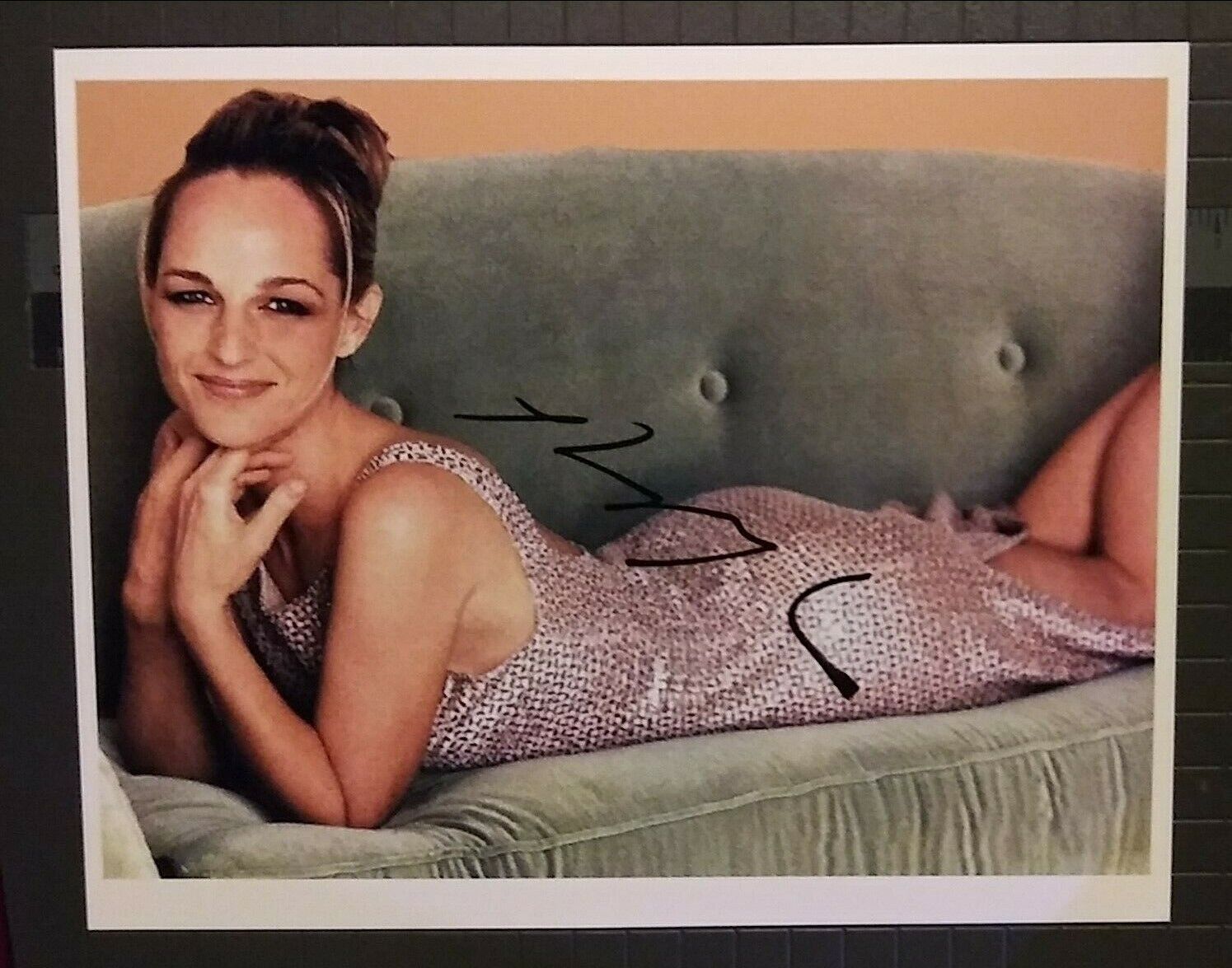 Helen Hunt signed 8x10