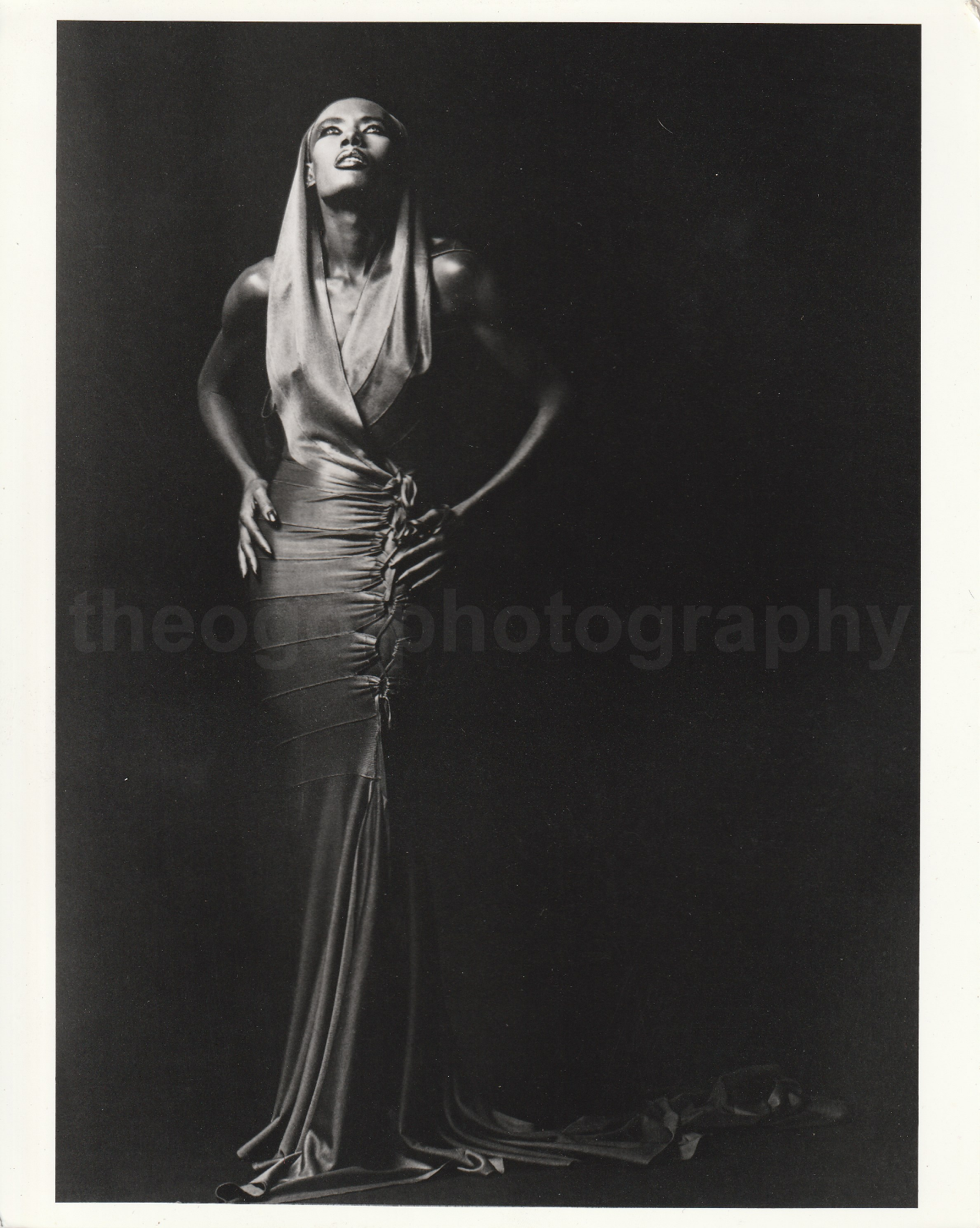 GRACE JONES 8 x 10 FOUND Photo Poster paintingGRAPH Vintage B + WPortrait 89 13 T