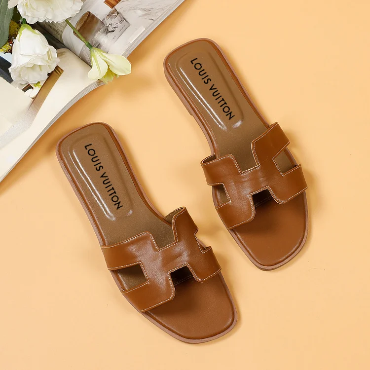 LOUIS VUITTON&reg;Nov&eacute; m&oacute;dn&iacute; a v&scaron;estrann&eacute; protiskluzov&eacute; ploch&eacute; sand&aacute;ly