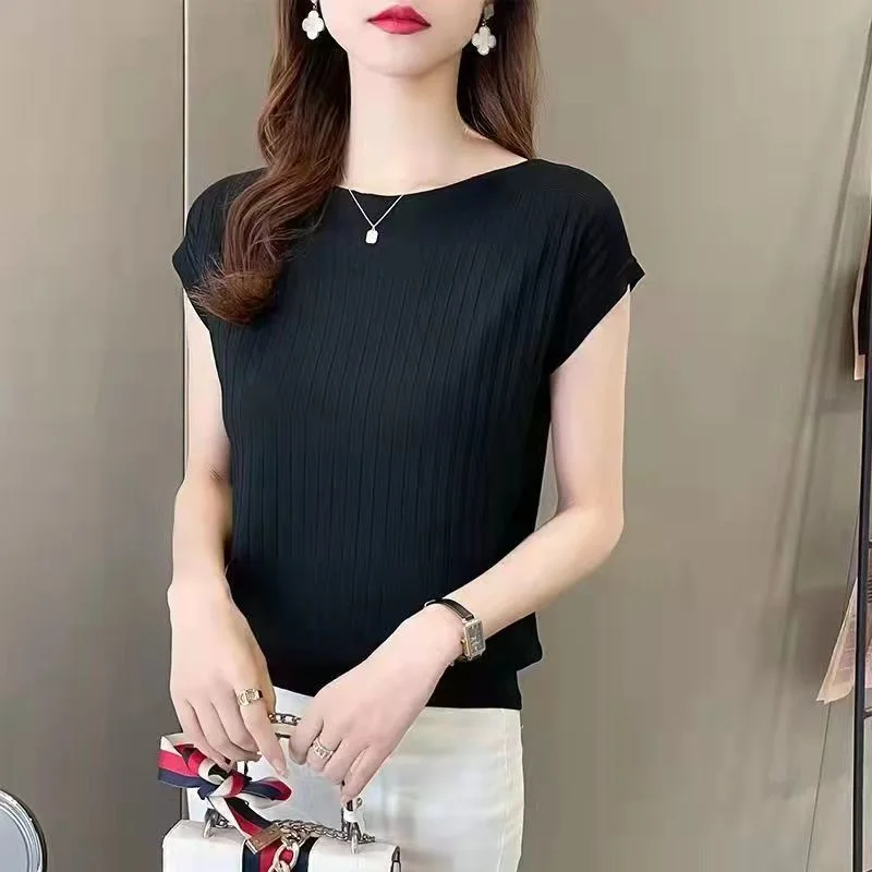 Uveng Uveng Temperament Bat Sleeve Short-Sleeved T-Shirt For Women's 2024 Summer Wear New Black Ice Silk Knitted Shirt Loose Word Collar Top