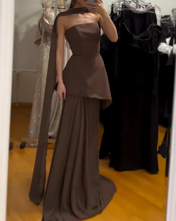Women's solid color skirt suit