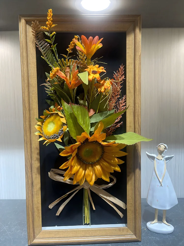 Artificial Sunflower Bouquet in Rustic Wooden Framed Display（Size:12 in*12 in）