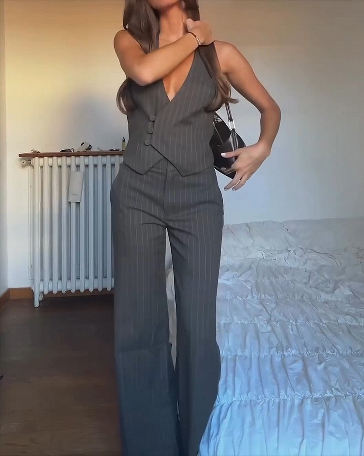 Mature Women Sleeveless Collar Decorated With Buttons Top And Pants Striped Printed Two-piece Suit