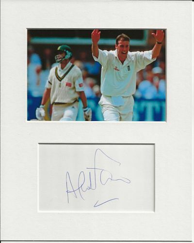 Angus Fraser cricket genuine authentic autograph signature and Photo Poster painting AFTAL COA